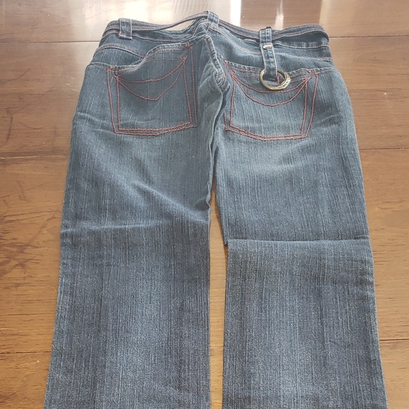 Jeans - Picture 2 of 3